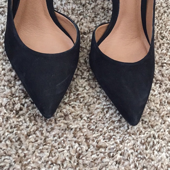 Black heels - Picture 3 of 3